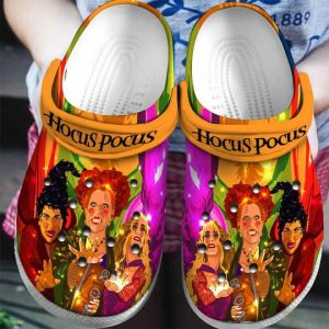 Hocus Pocus Disney Characters Pattern Crocs Classic Clogs Shoes In Orange & Green BCL1529